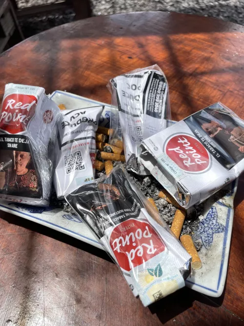 time to clean my ashtray 