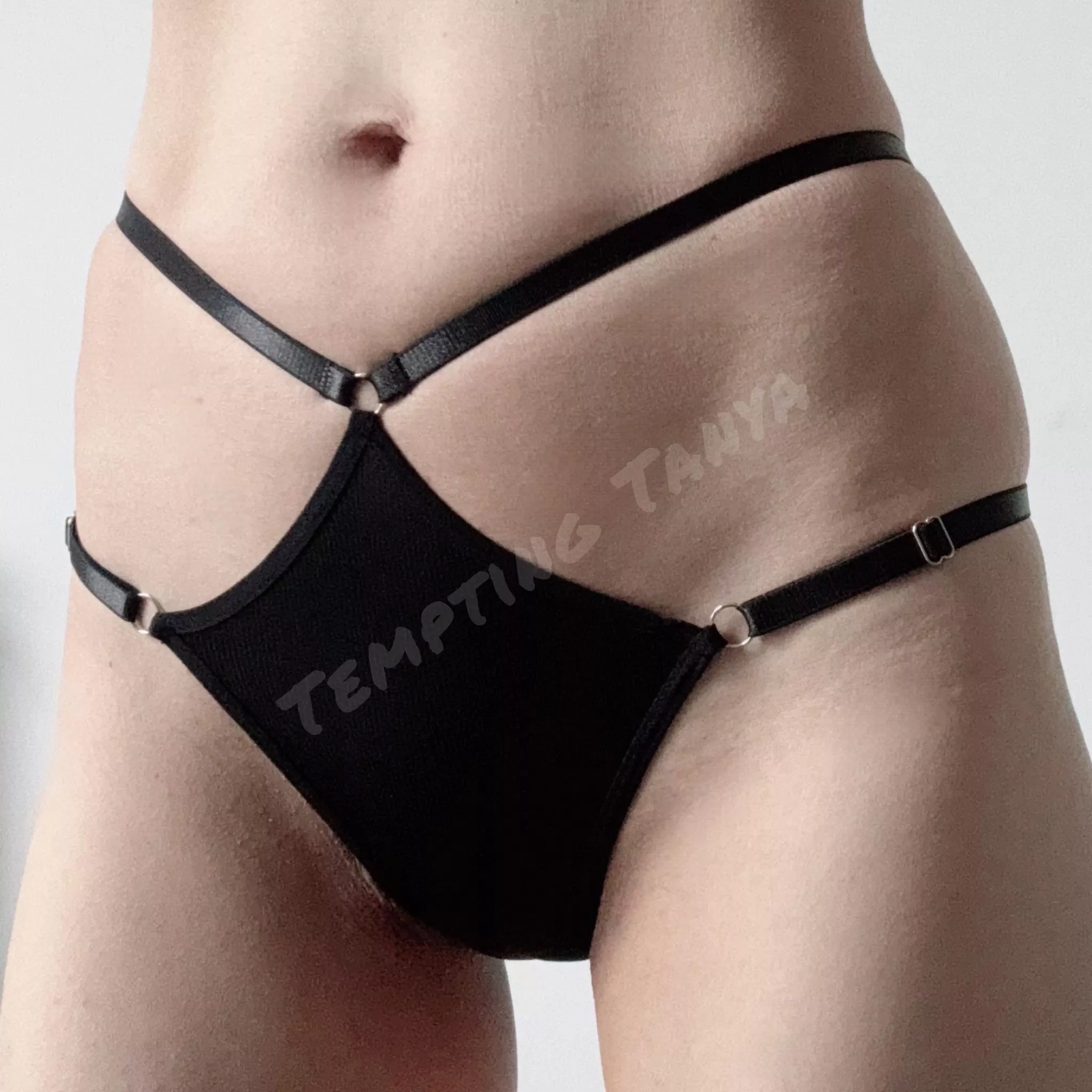 Ukrainian milf, experienced seller ⭐️ Sexy panties worn for you. Check my pinned posts to see more 🍑  Discreet packages, international shipping. [UK][selling]