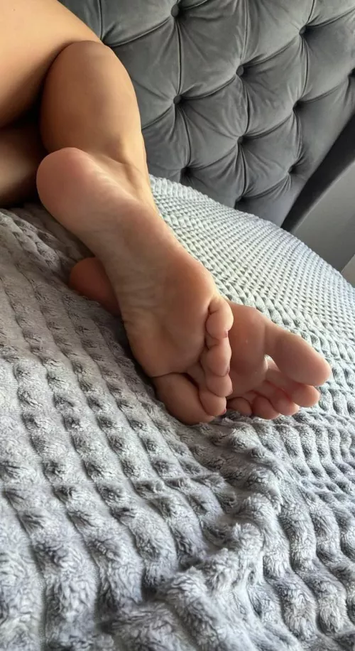 Up late doing video calls 🧸🫶🏼💖👀