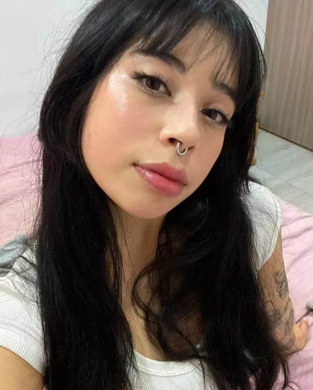 Waiting for a proper older guy who’s actually worthy of this pretty face. 