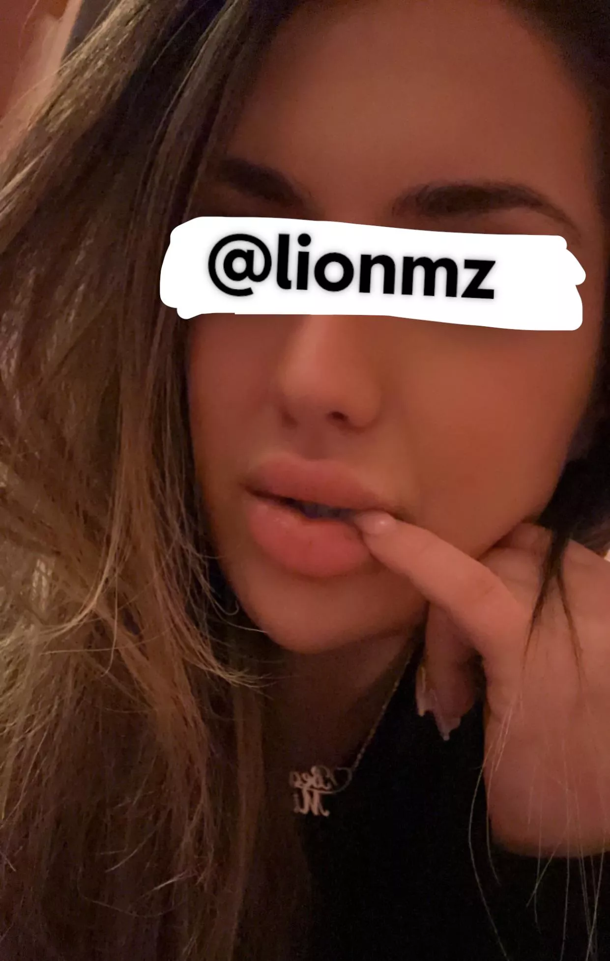 Want to see me uncensored? 😏 Come have some fun with a girly giiiirl 💄 offering a personalized GFE catered to your needs. Rates starting at 200$ per week 😉 