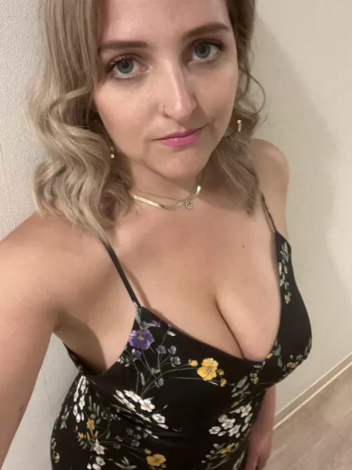 Want to see what’s under the dress????