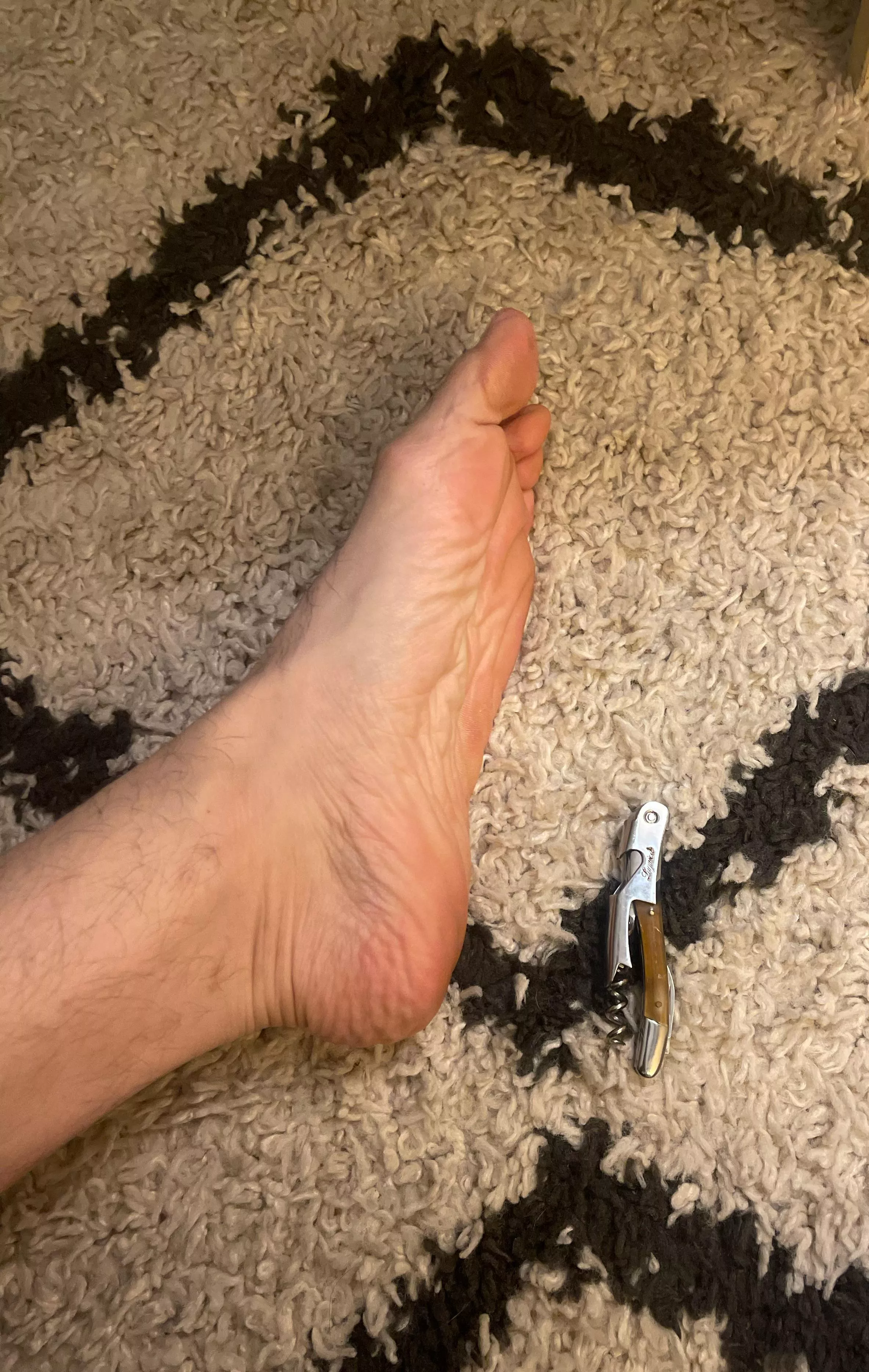 What do you think of my size 15 feet? Corkscrew for size 🐷
