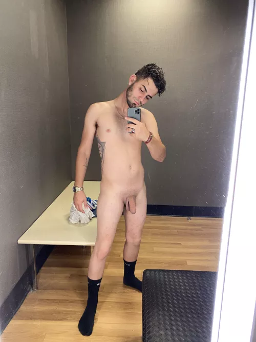 Who wants to join me in the fitting room
