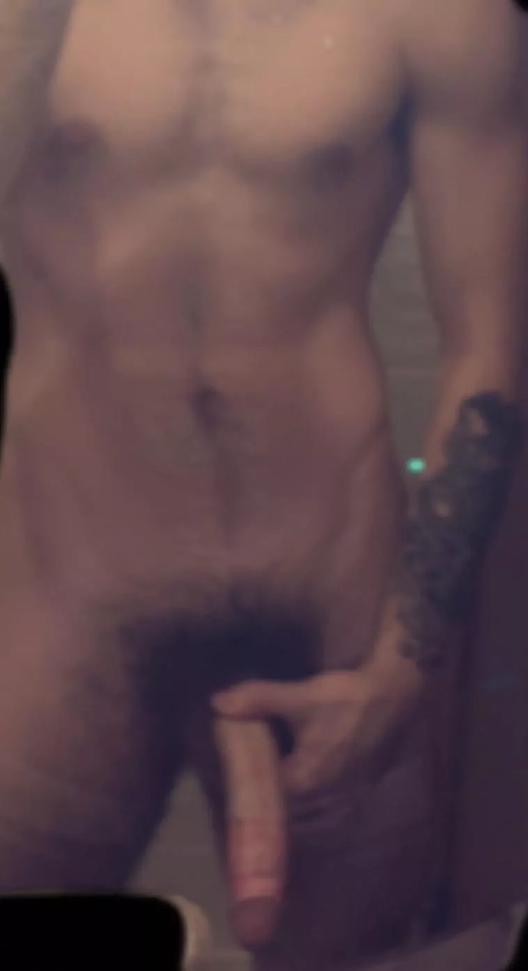 who would suck my 21yo cock