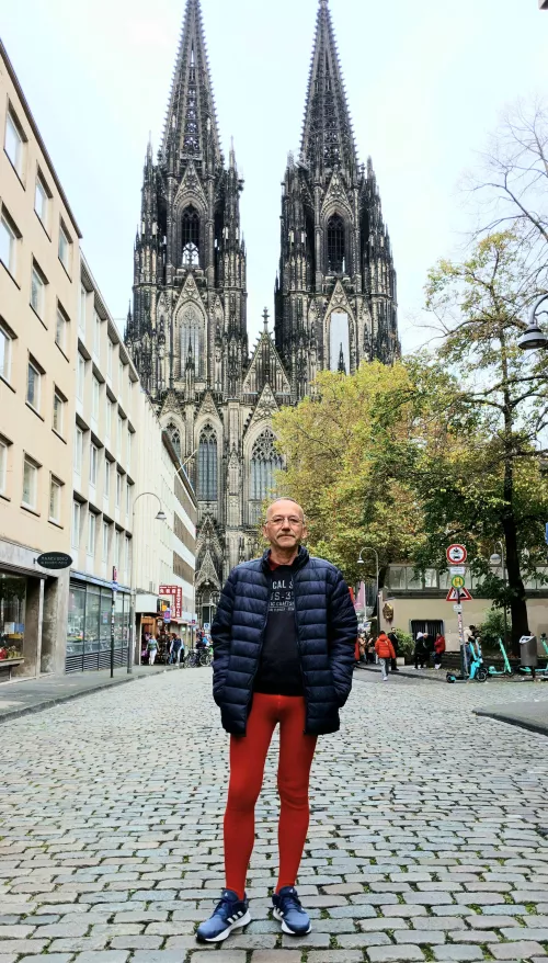 Wish you a nice Black Friday. Not too much shopping.🤑