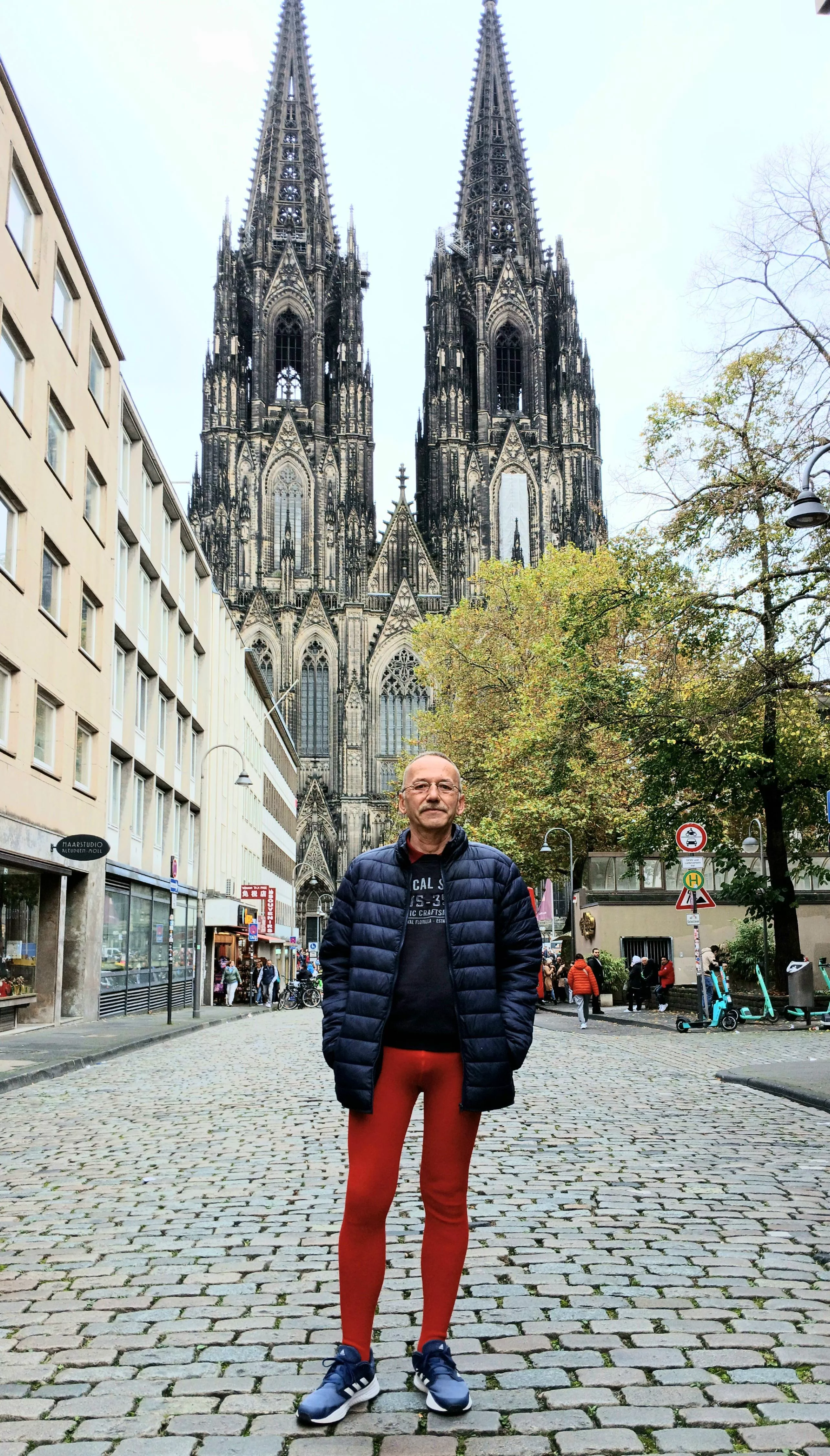 Wish you a nice Black Friday. Not too much shopping.🤑