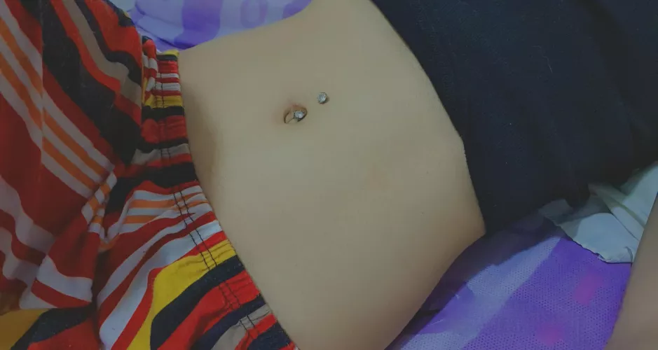 Would Like To Hear What You'd Do To My Belly Button Ring❤️