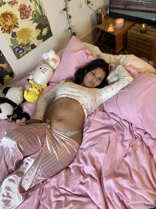 would you lick my belly button down to my pussy