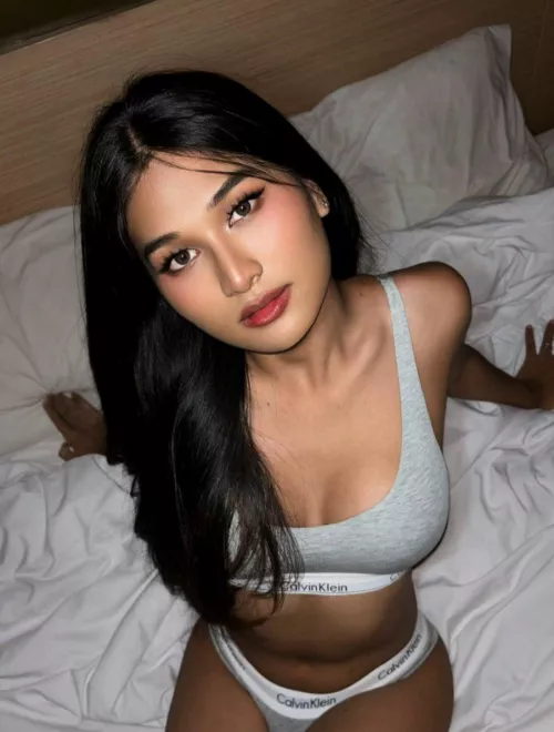 You gotta take a mouthful before I let you get inside me...