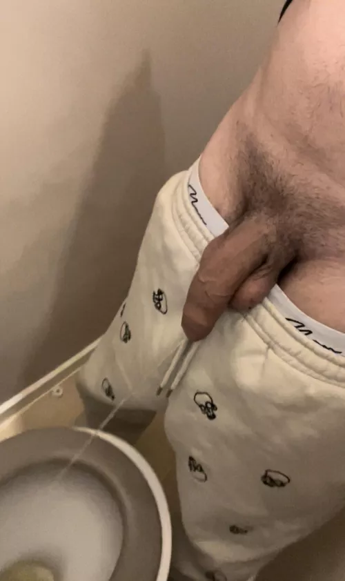 You thirsty for a big pissing cock?😈💦💦
