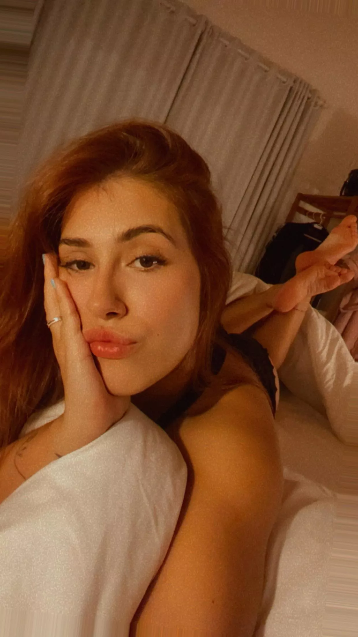 23 F4M Just me, myself, and my pouty vibes. 