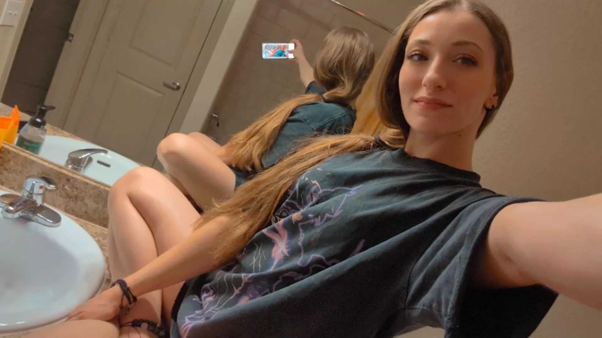 Am I the only person who sits like this on their bathroom sink? 😭 😅