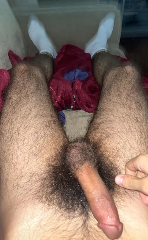 Anyone care to massage my hairy beefy thighs? 