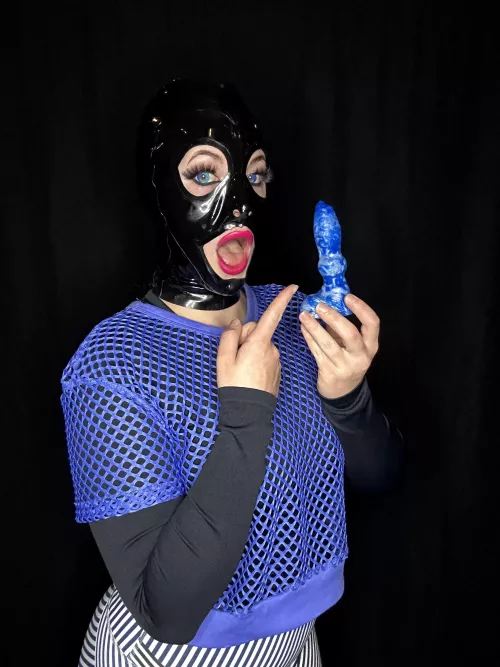 🖤 Can you believe it matches the fit! 💙 [f]