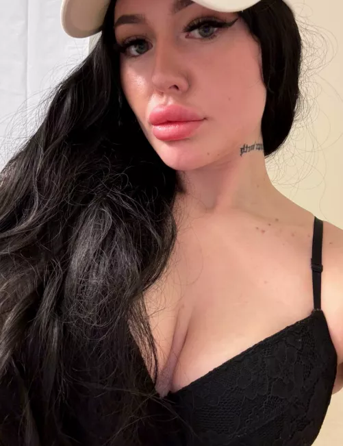 Give my bolted lips a little kiss