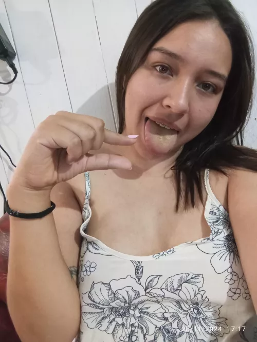 Hahahaha cock very small! 