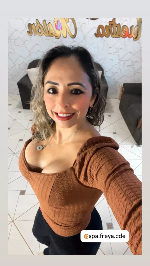 Hopefully this is enough cleavage for you