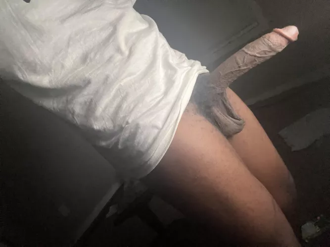 I need a pretty face to paint