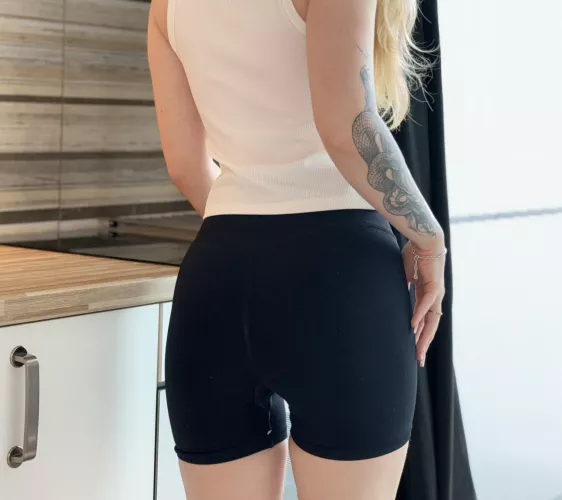 My shorts dont fit over my ass