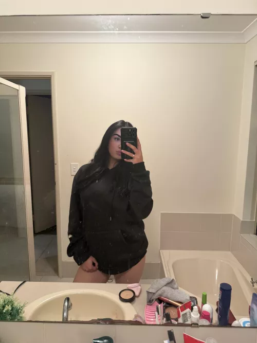 Put me on the bathroom sink and .. 🤫