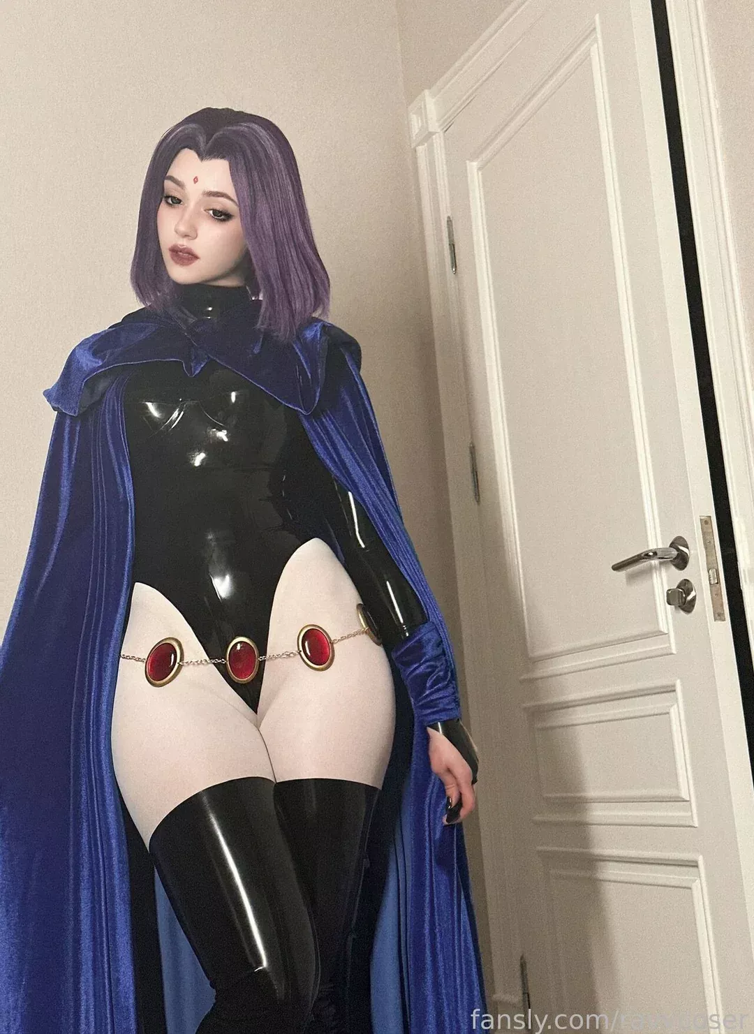 Raven cosplay by (Ravvcoser)
