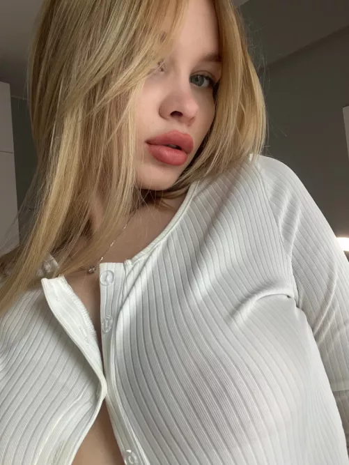 Sweet  kissable lips