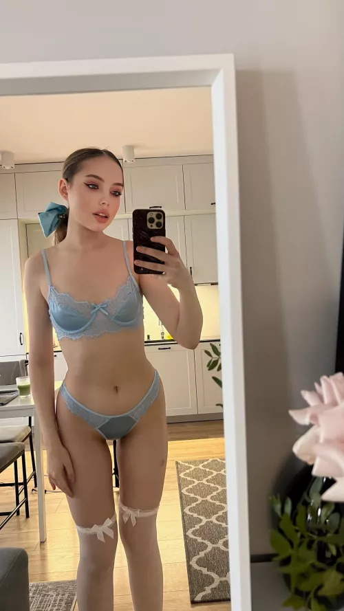 This goddess will delight you in the morning