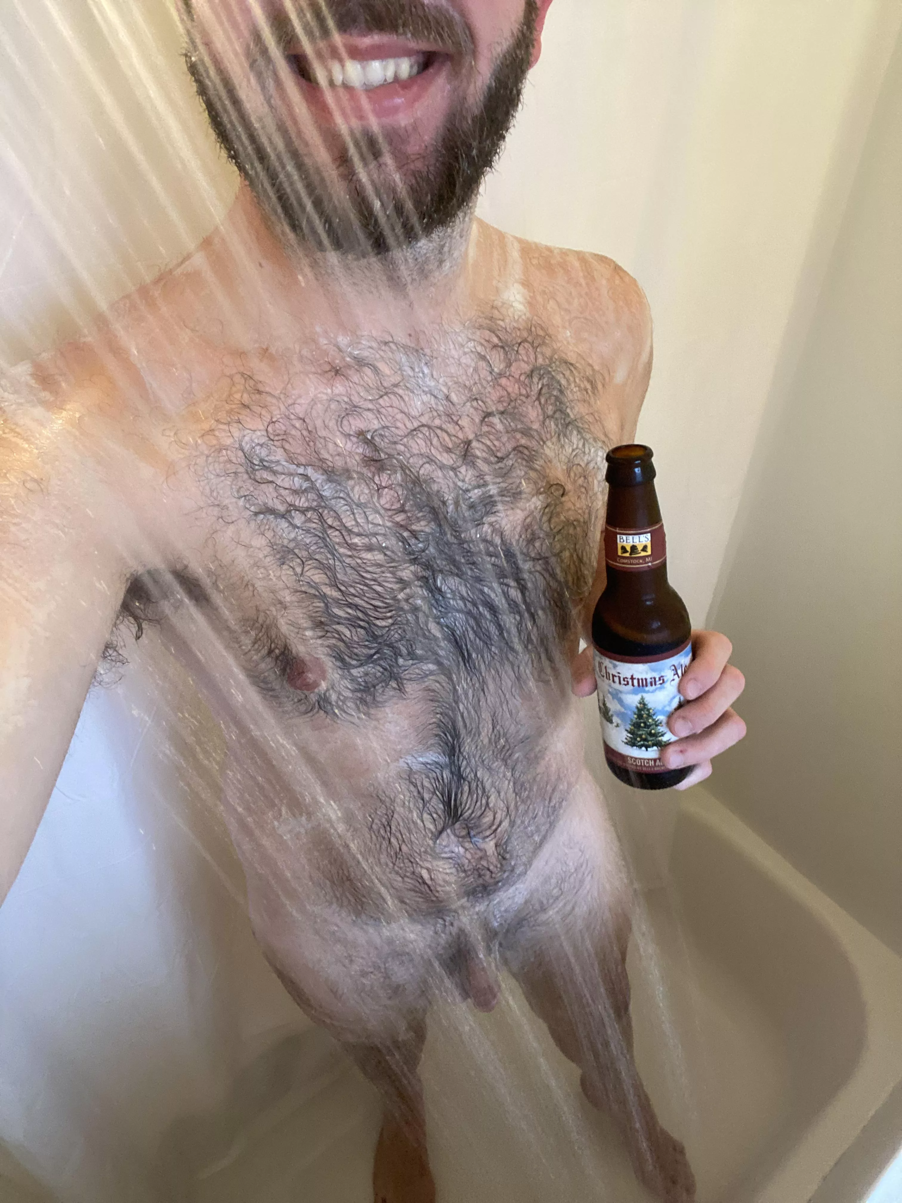 Time for all of the Christmas Ales to shine now that Thanksgiving is over and Christmas is less than a month away! (Christmas Ale [Scotch Ale by Bell’s, Comstock, MI])