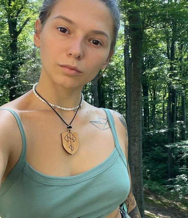 took a selfie the morning my friends and I went camping