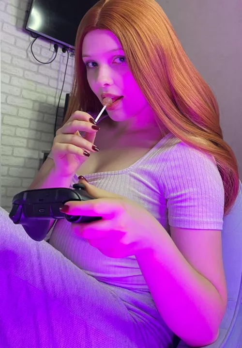 When I play computer games, I'm very relaxed Come join me