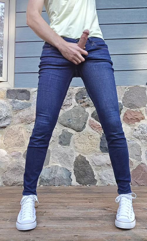 Converse and tight jeans