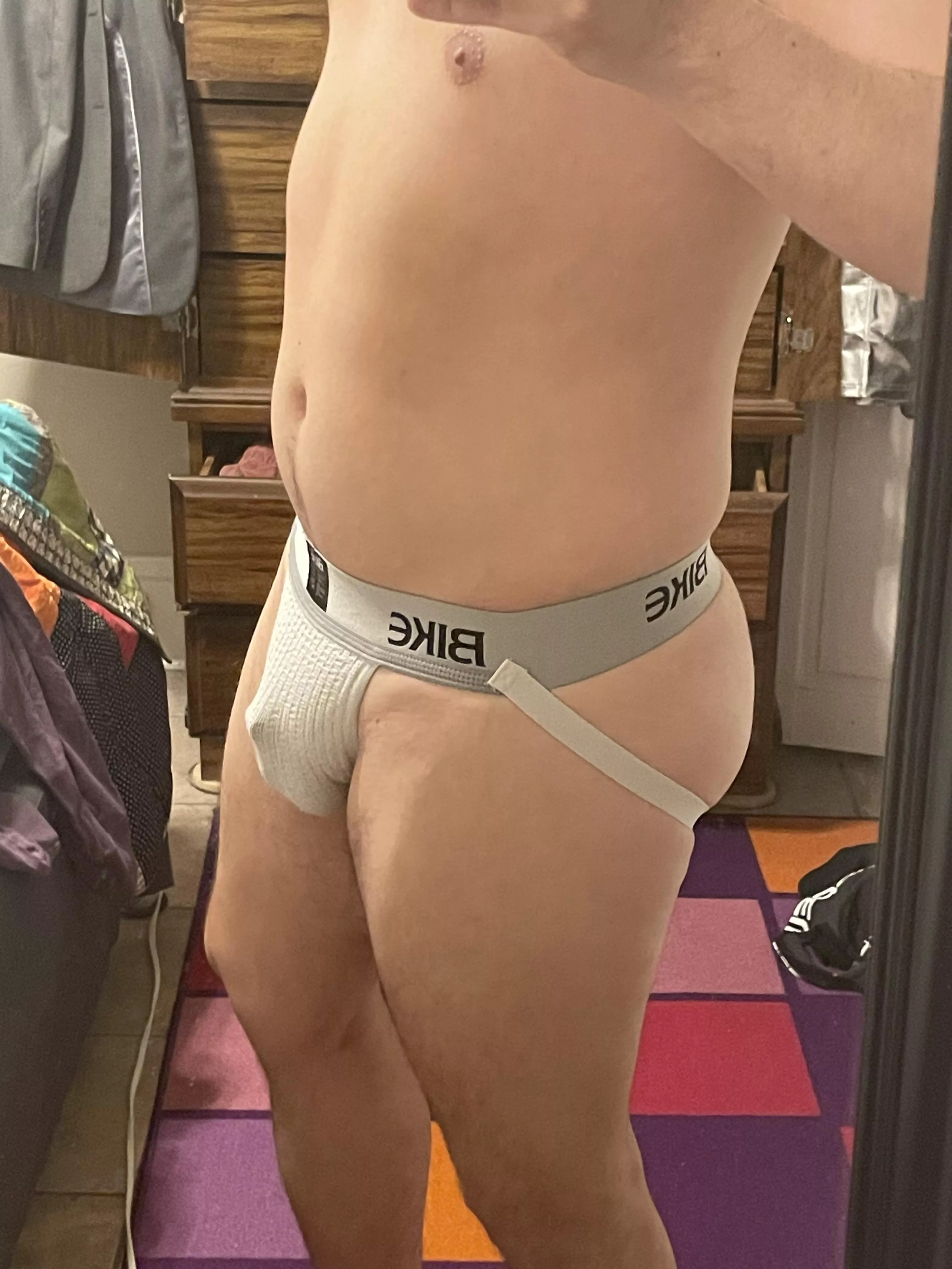 [day 83] what an interesting bulge that is… 🔐