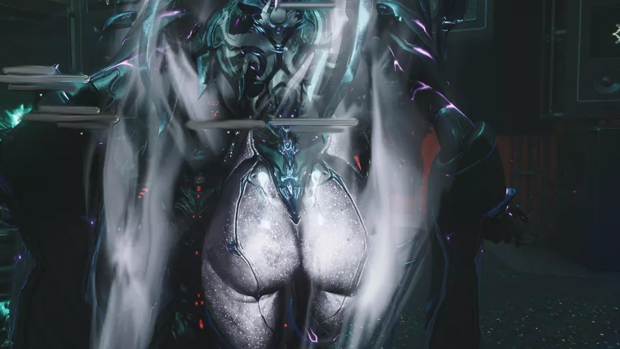 Does anyone go to the mall to jerk off?