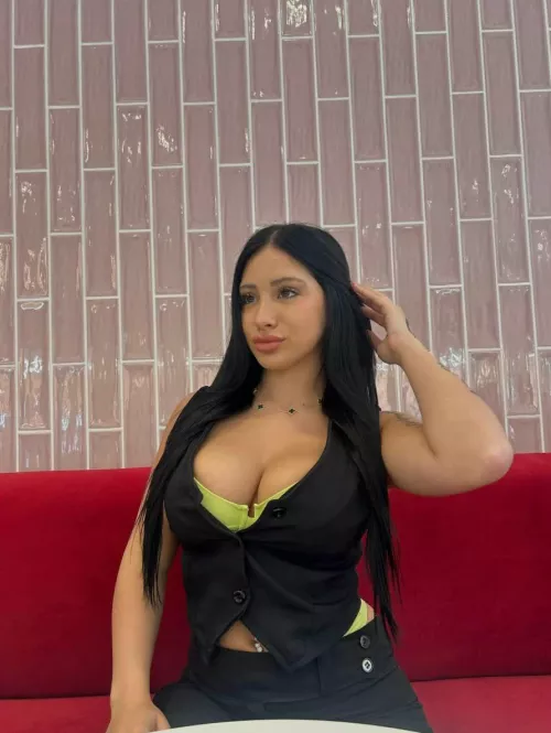 Even when I'm outside my tits want to pop out