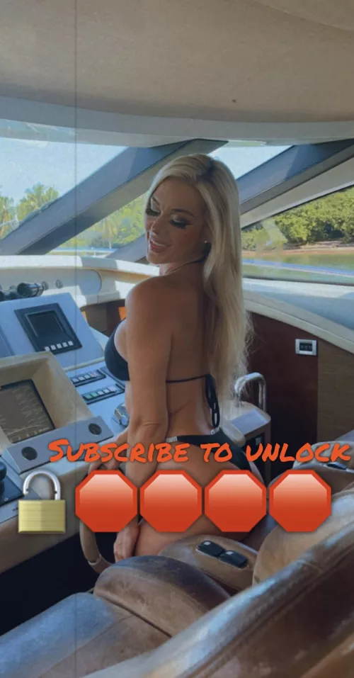 Fit blonde 💋 Custom request tonight only 💋💋 let’s play https://onlyfans.com/rachelmartinx3 