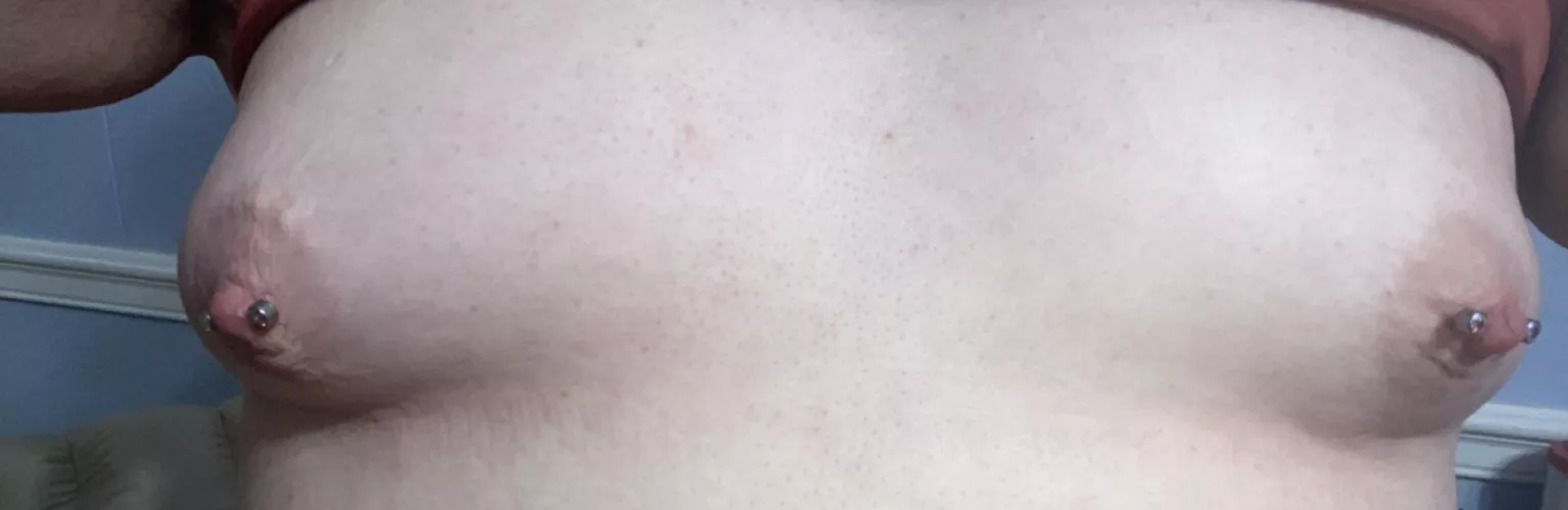 Got new jewelry in the other day 🫶🏻 these feel so much better on my nips ! 🙌🏻