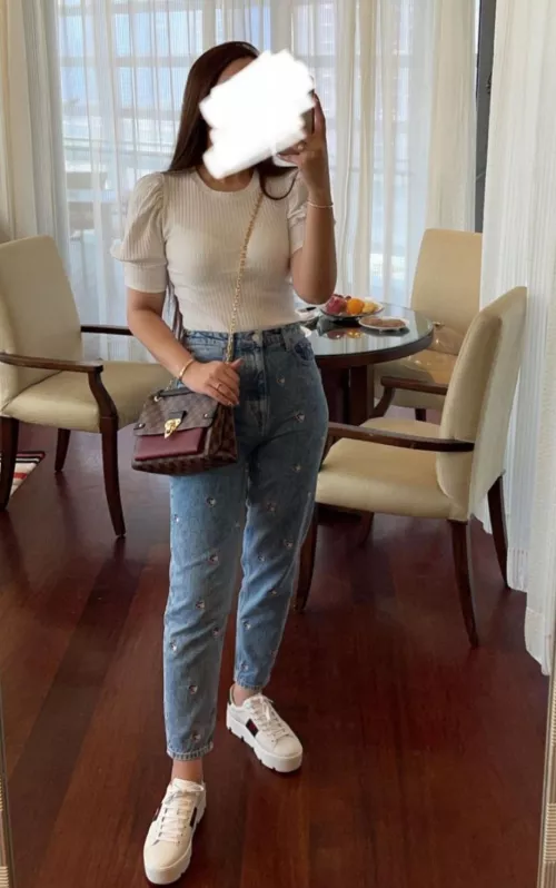 Hello everyone! Posting myself here again! 