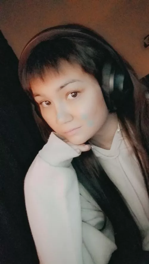 I felt cute in a baggy hoodie, listening to music, and my acne star patches on. Yes, I'm Asian(Chinese/Filipina) Hehe :3