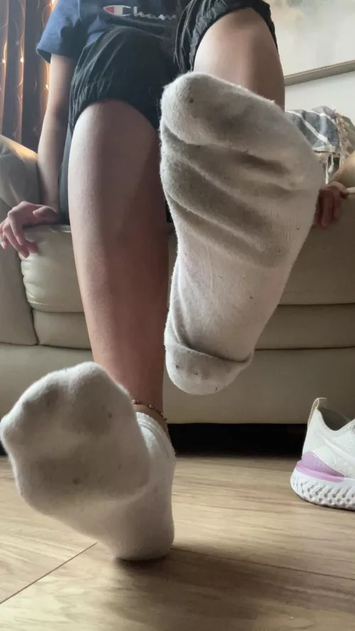 I know you wanna sniff my used smelly socks, naughty boy 💜