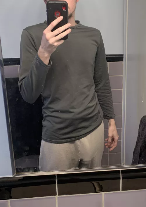 Is it too noticeable to go in public like this👀 (23)