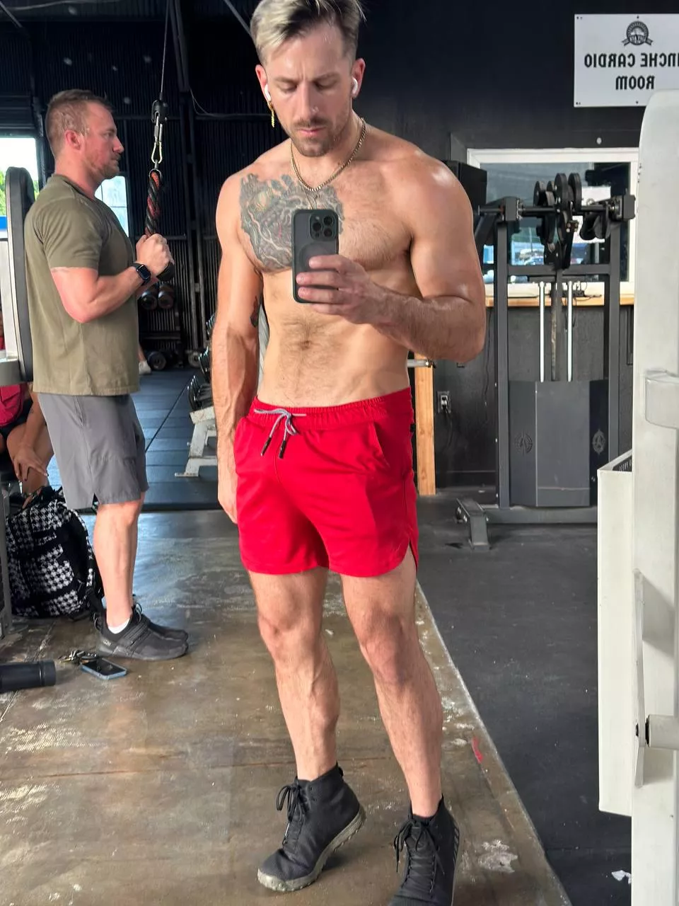 Let's do some partner exercises😜