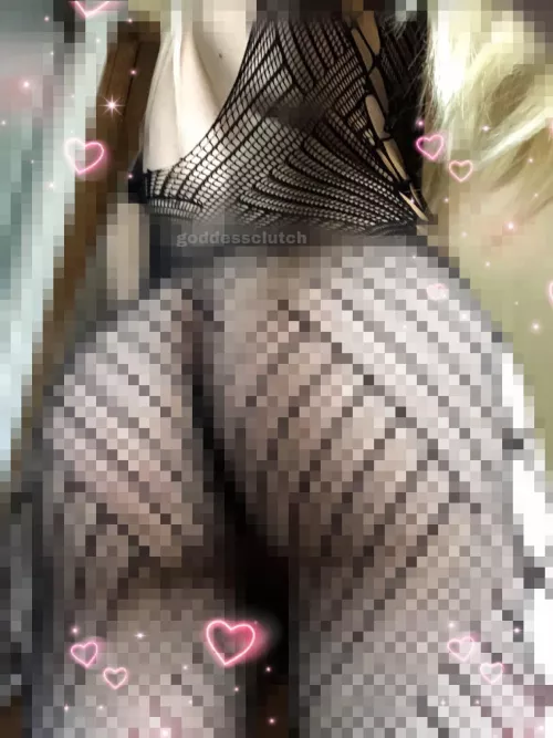 lets play a game,, every loser this triggers gets a humiliating pet name,, that u?