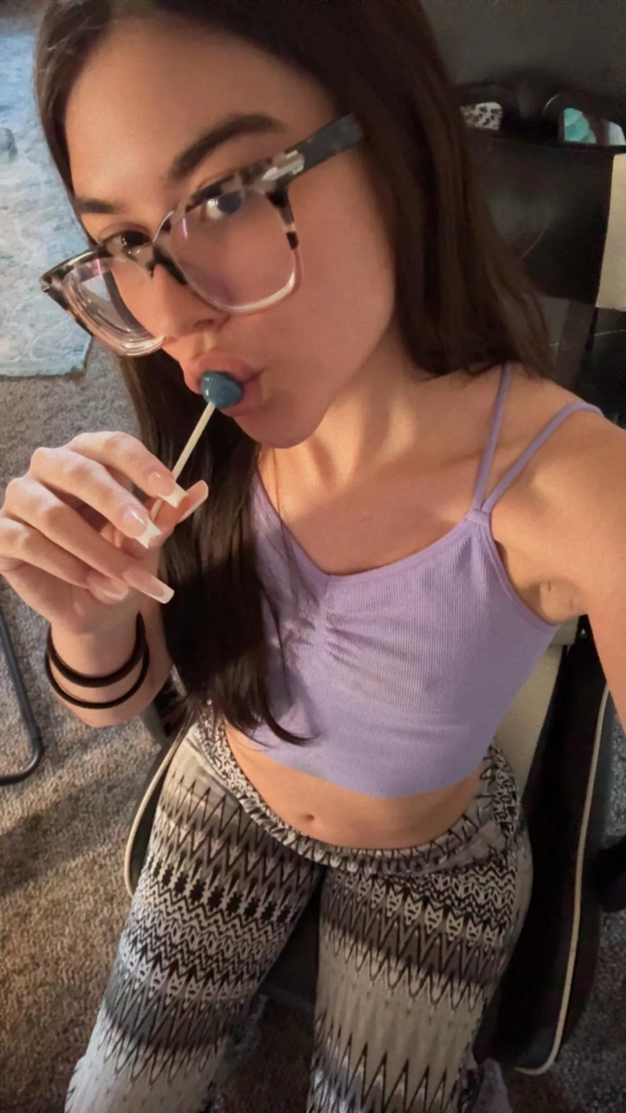 mmmmm wish i could suck something else