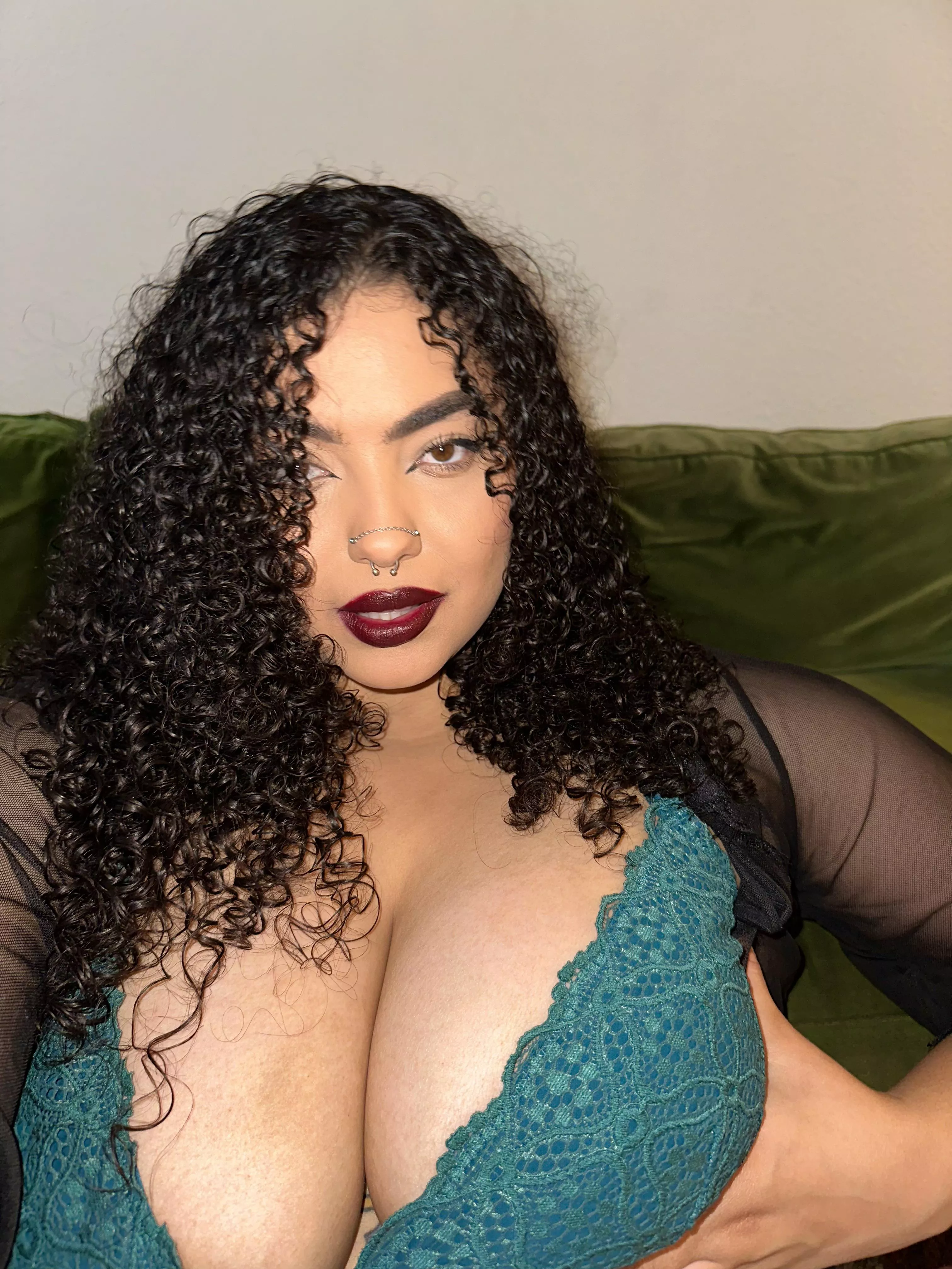 My birthday is tomorrow; the perfect time to spend your entire day sending and gooning 🥀