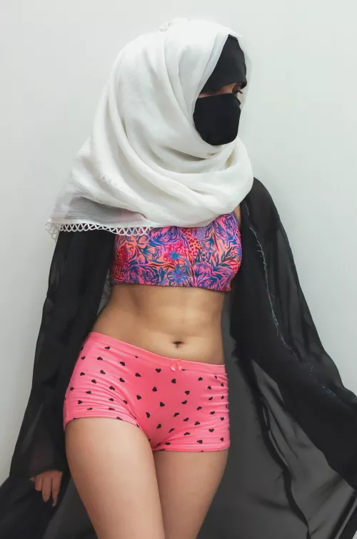 my day was going boring until a guy checked out my cleavage