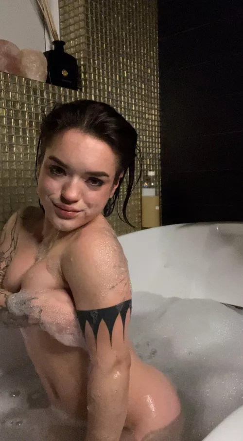 My friend told me that boys from reddit love to get shower nudes, is that true?