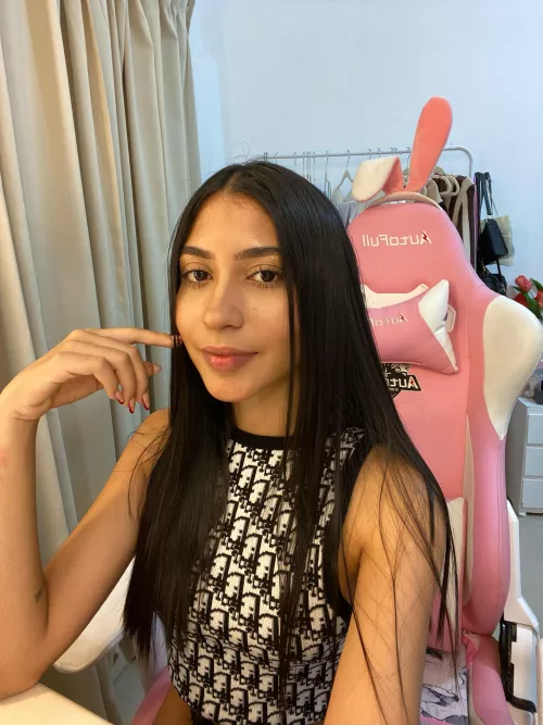 Online [Sweetnaughtygirl_]