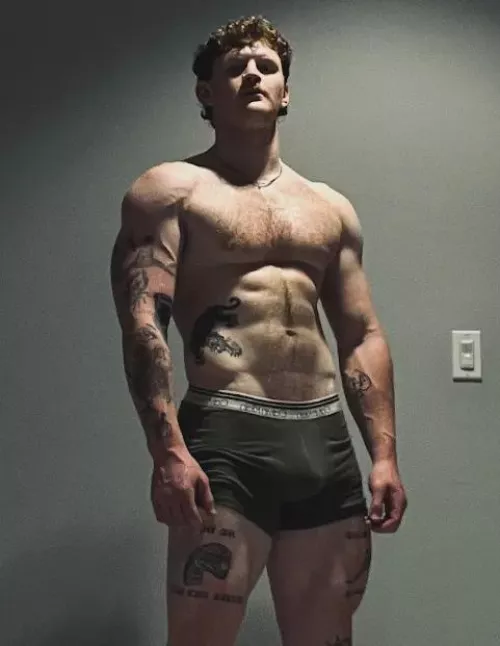 Ready to worship a 6'2