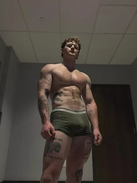 Ready to worship a 6'2